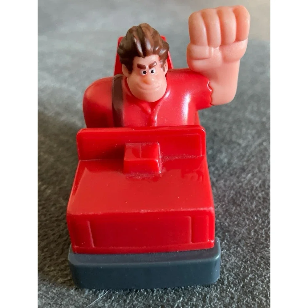 2018‎ WRECK IT RALPH McDonalds Happy Meal Toy Disney Toy Car